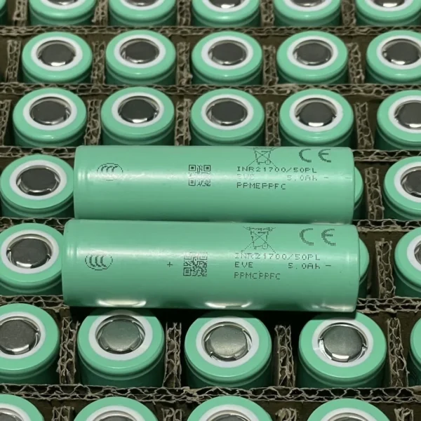 Product image: EVE INR21700-40PL 3.7V 4000mAh Battery Cell